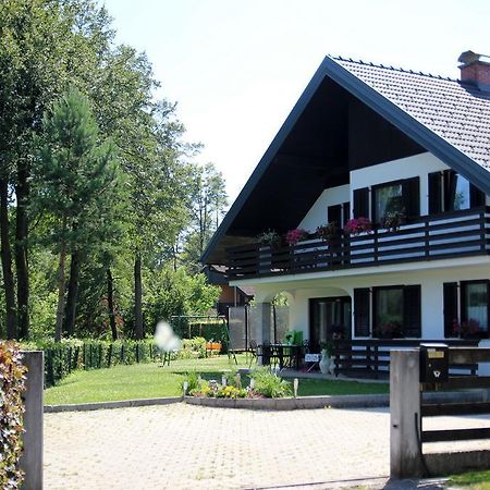 Lake House Apartment Медводе Экстерьер фото